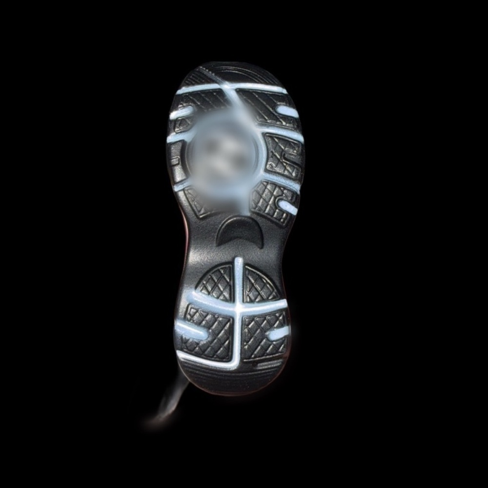 Mini 3D sneaker Keychain - Picture 3 of 4